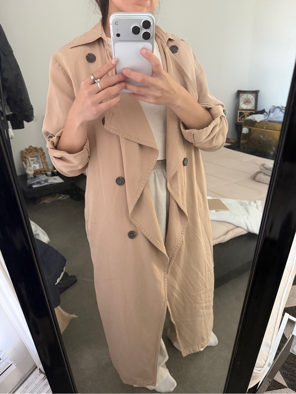 Forever 21 Classic Women's Long Trench Coat in Beige - Picture 5 of 5